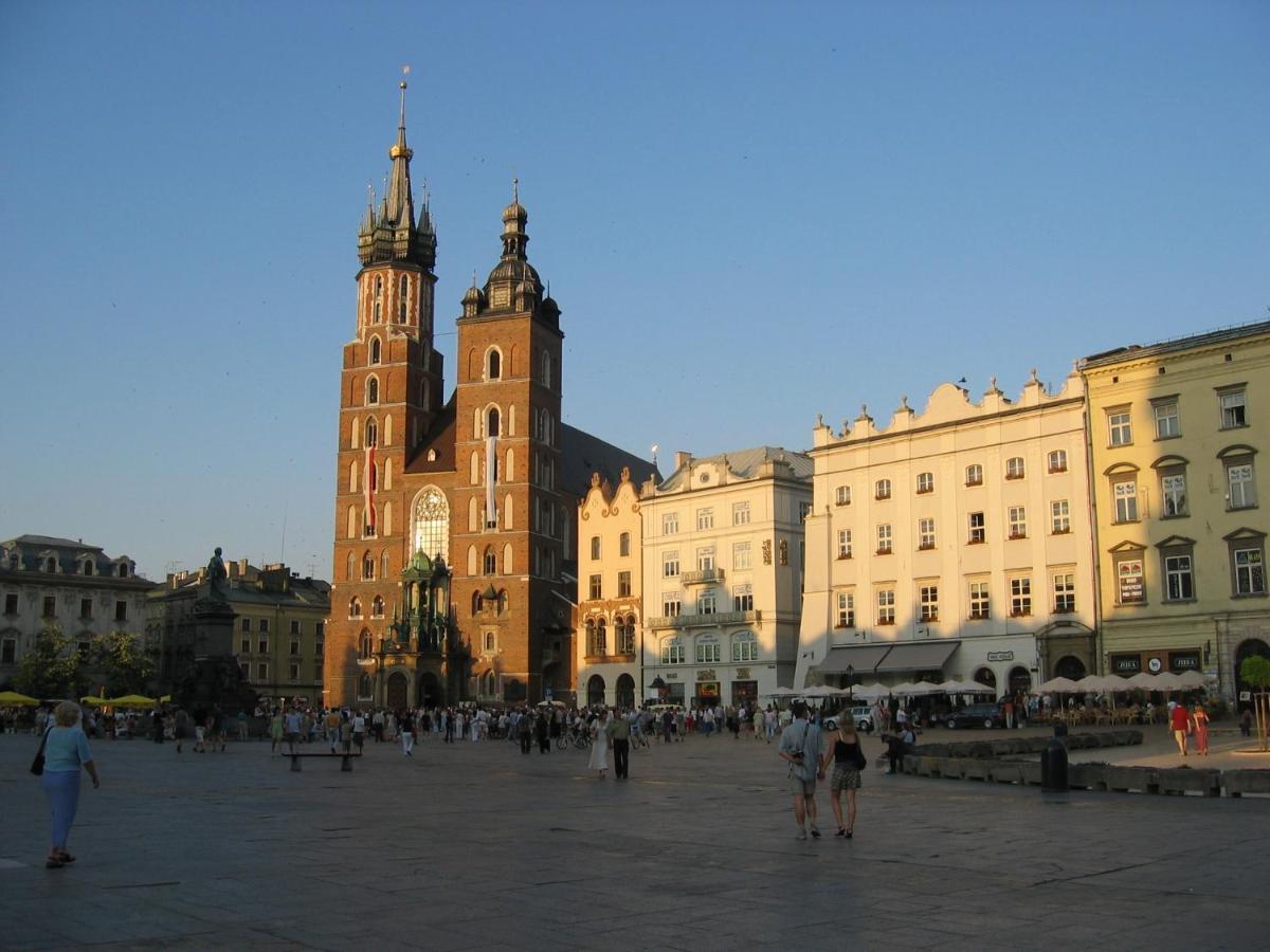 Atena - Pantheon Apartments Kraków Eksteriør billede